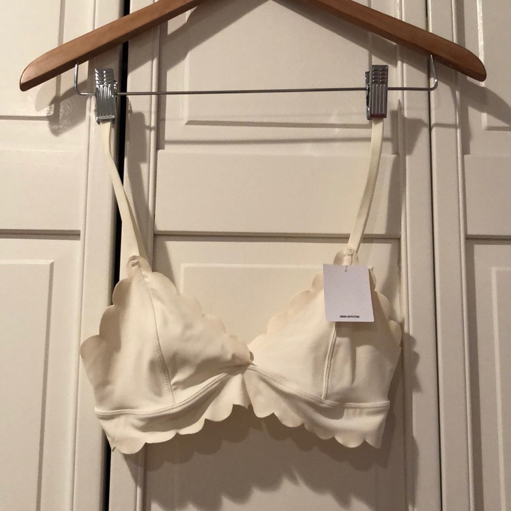 Out from Under Scalloped Bralette